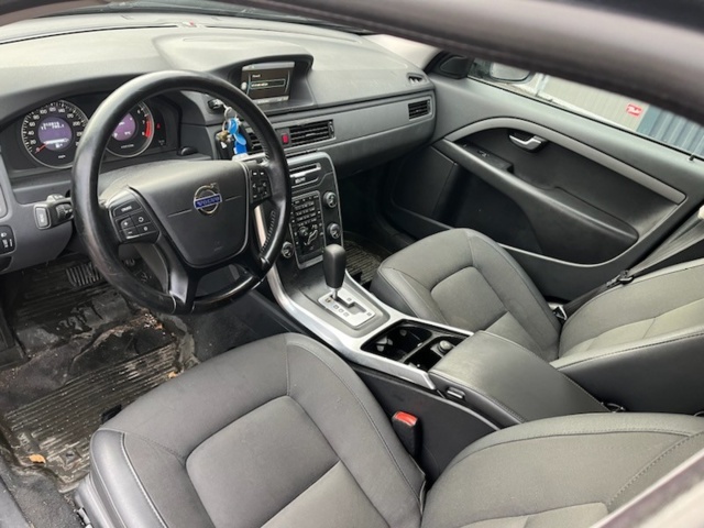 1462408-19 Volvo V70 T4F Powershift 2012 Repair item