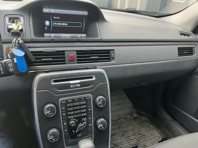 1462408-24 Volvo V70 T4F Powershift 2012 Repair item