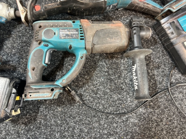 1431605-3 Tool kit - Makita
