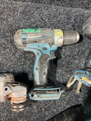 1431605-10 Tool kit - Makita