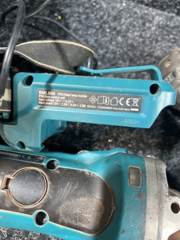 1431605-14 Tool kit - Makita