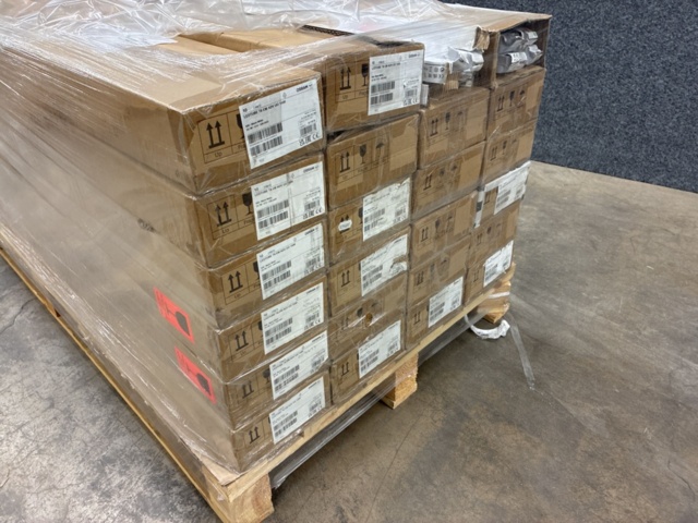 1462964-2 Approximately 230 fluorescent tubes Osram Ledtube T8 EM ADV UO 1500