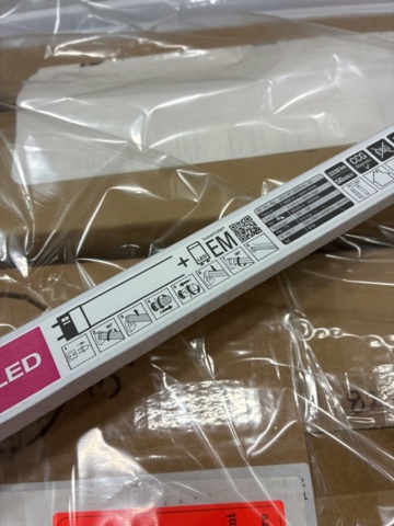 1462964-9 Approximately 230 fluorescent tubes Osram Ledtube T8 EM ADV UO 1500
