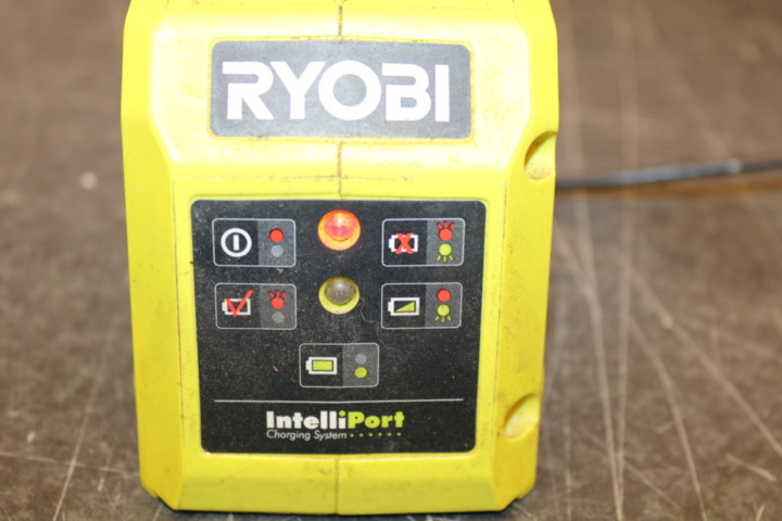 1416736-47 Ryobi One + paket med 7 maskiner