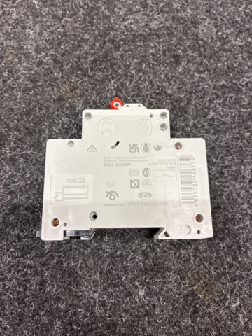 1462967-8 12 pcs Mini switch EATON PLS6 1-pole 10A C C10A 6kA