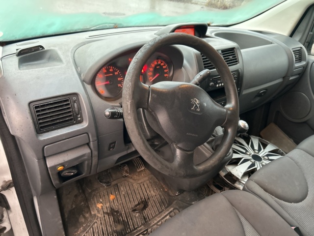 1454785-10 Peugeot Expert Panel Van 1.2t 2.0 HDi Manual, 128hp, -2013