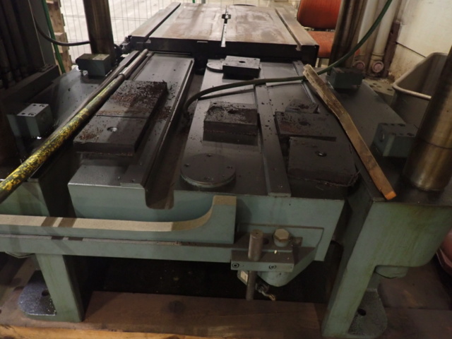 1463505-3 BRAND PRESS