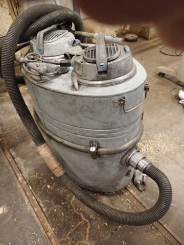 1463510-2 Industrial vacuum cleaners