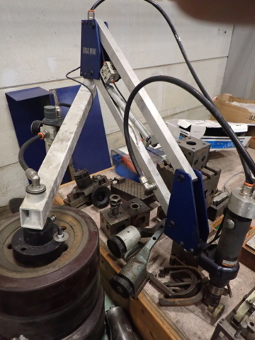 1463513-2 Threaded arm ERGO Mini