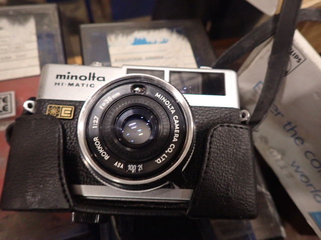 1463515-2 Cameras 3 pcs - Canon, Yashica, Minolta