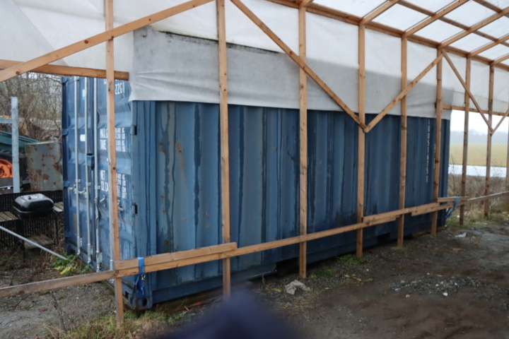 1295800-4 Container 20 fot med innehåll