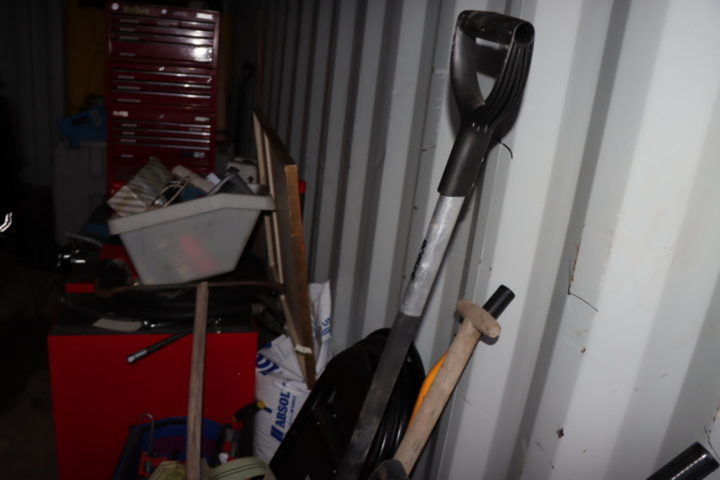 1295800-19 Container 20 fot med innehåll