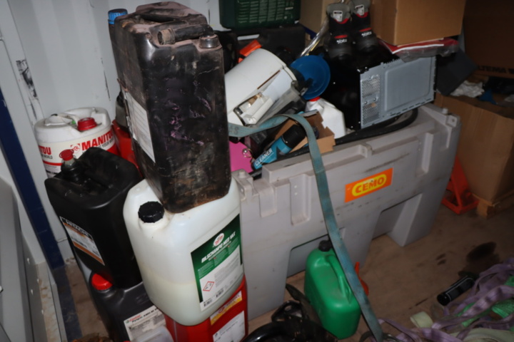 1295800-20 Container 20 fot med innehåll