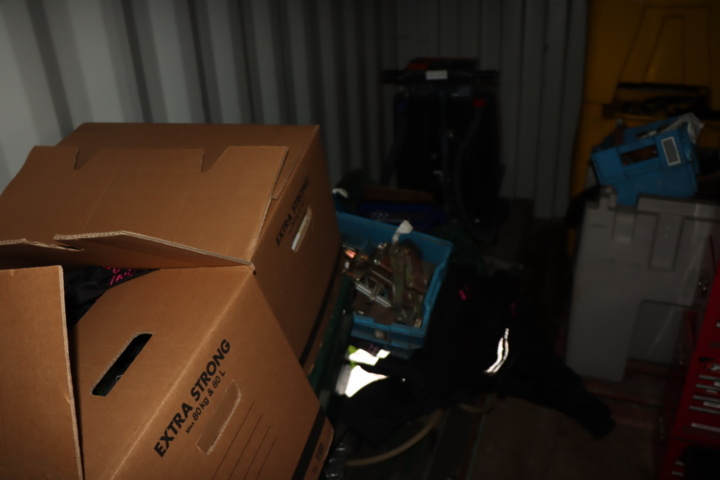 1295800-24 Container 20 fot med innehåll