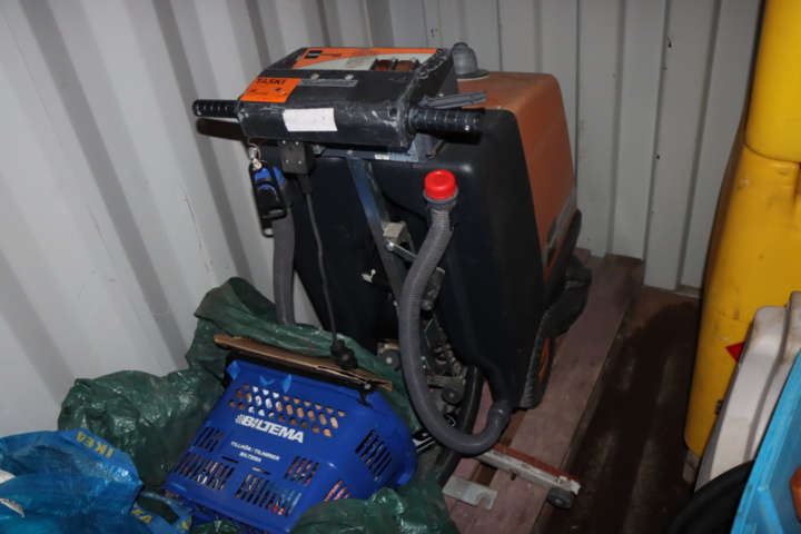 1295800-25 Container 20 fot med innehåll