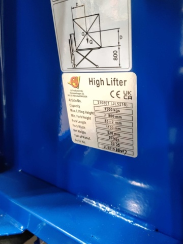 1463402-7 Scissor lift truck 1500 kg