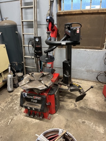 1430086-2 Däckmaskin Smonther 700