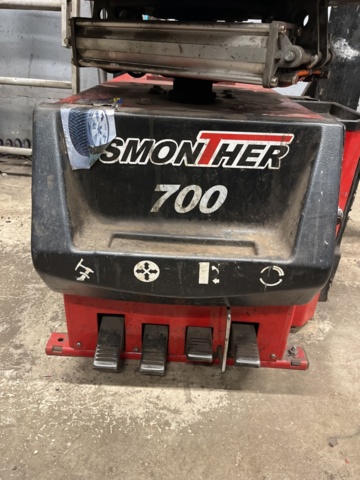 1430086-3 Däckmaskin Smonther 700