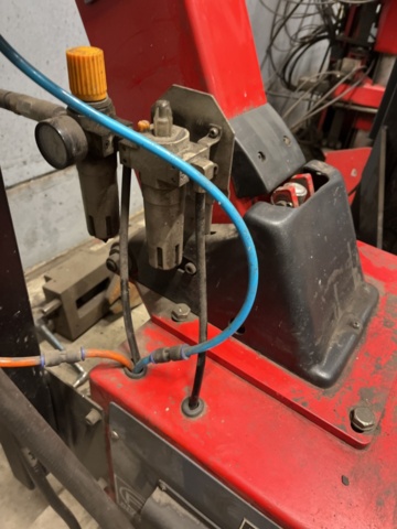 1430086-8 Däckmaskin Smonther 700