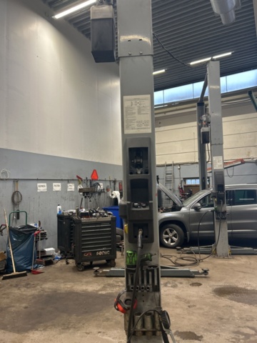 1430089-3 Tvåpelarlyft Rotary Lift 4500kg