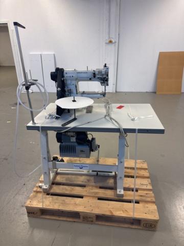 1321242-1 Sewing machine DÜRKOPP ADLER. 69-373
