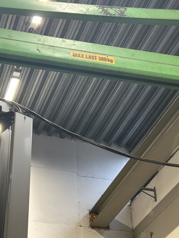 1430094-3 Pelarmonterad svängkran