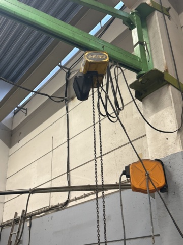 1430094-7 Pelarmonterad svängkran