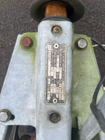 1351378-20 Släpvagn - Thule ZS1000 -2011