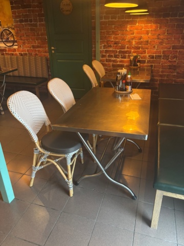 1407999-5 Caféstolar / Bistrostolar – 32 st – med dynor