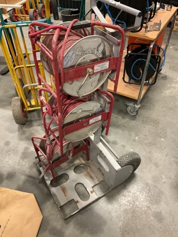 1406983-1 Vagn med tryckluftsslang