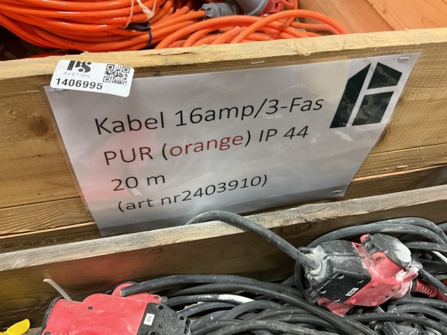 1406995-2 Lot with 16A cable