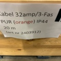 1406998-10 Lot with 3-phase cable 32A