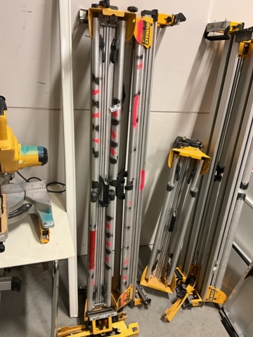 1407067-1 Stativ 2 st - DeWalt