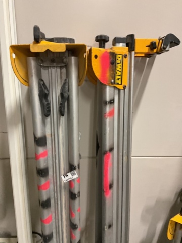 1407067-3 Stativ 2 st - DeWalt