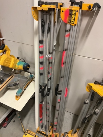 1407067-4 Stativ 2 st - DeWalt