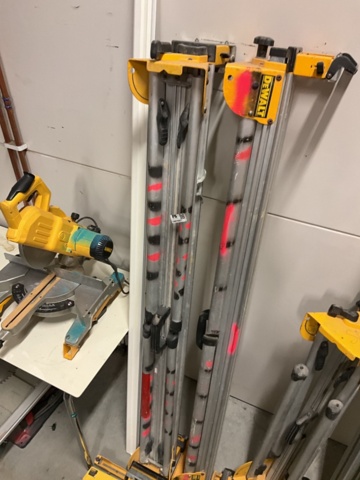 1407067-5 Stativ 2 st - DeWalt