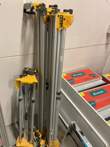 1407068-7 Stativ 3 st - DeWalt