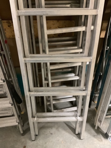 1407076-7 Stegar 4 st