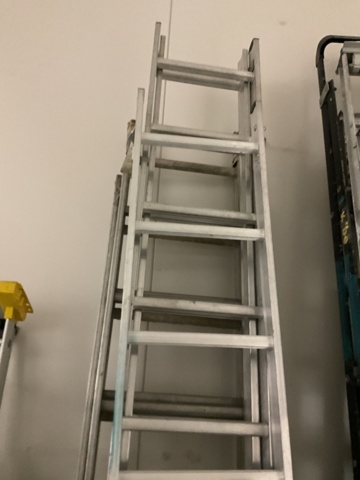 1407076-9 Stegar 4 st