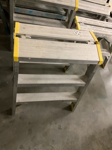 1407081-2 Trappstegar 3 st