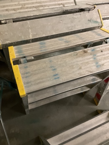 1407081-4 Trappstegar 3 st