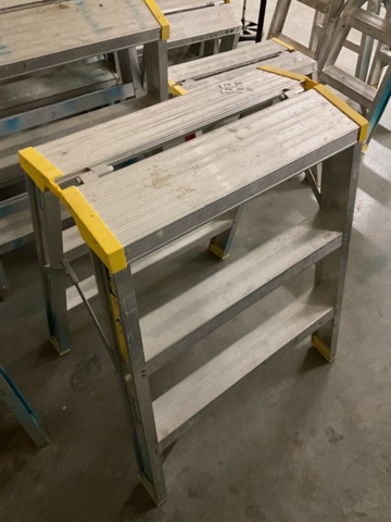 1407081-6 Trappstegar 3 st