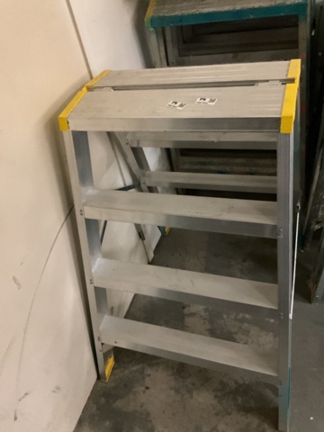 1407082-6 Trappstegar 3 st