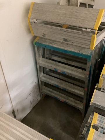 1407083-2 Trappstegar 3 st