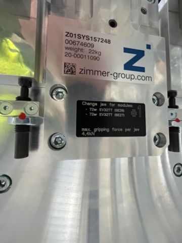 1056746-16 Robotcell för lyft och palläggning av batterimoduler – ABB / Siemens