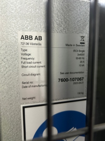 1056746-23 Robotcell för lyft och palläggning av batterimoduler – ABB / Siemens