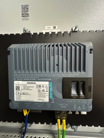 1056746-39 Robotcell för lyft och palläggning av batterimoduler – ABB / Siemens