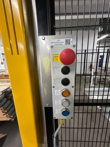 1056746-40 Robotcell för lyft och palläggning av batterimoduler – ABB / Siemens