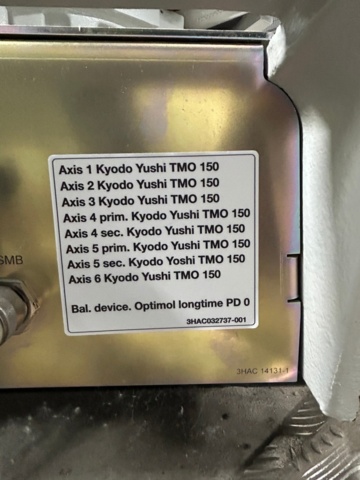 1056746-13 Robotcell för lyft och palläggning av batterimoduler – ABB / Siemens