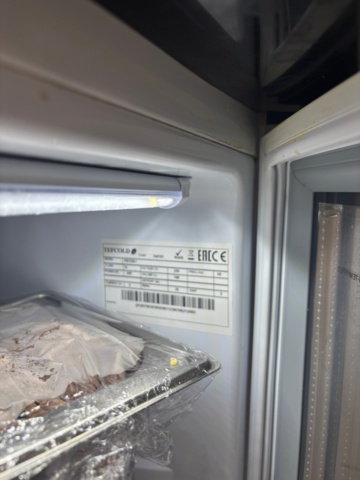 1463741-3 TEFCOLD kylskåp med glasdörr – professionell restaurangkyl